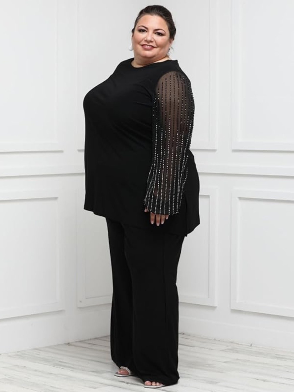 MARINA Black Velvet Crew Neck 3X Beaded Sleeve Top